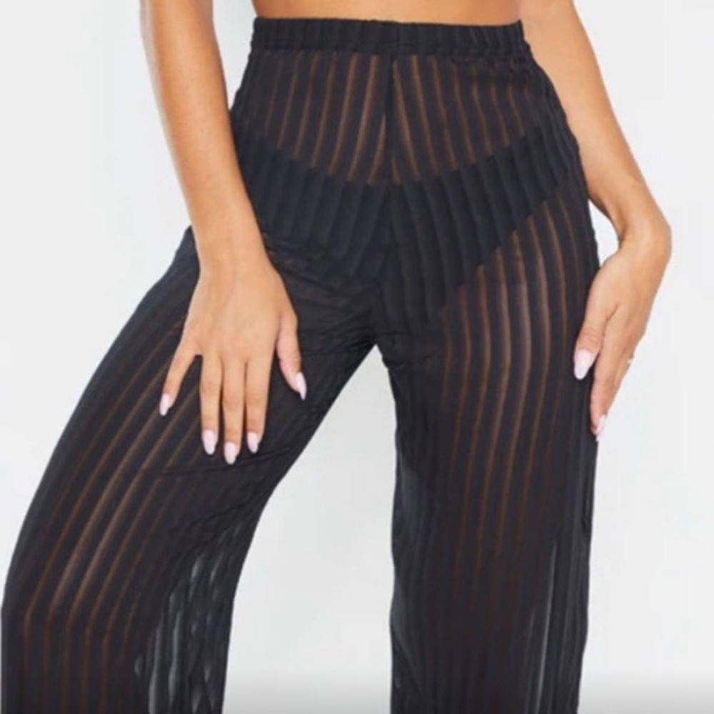 Pretty Little Things NWT Black Sheer wide leg beach trousers - Picture 5 of 5